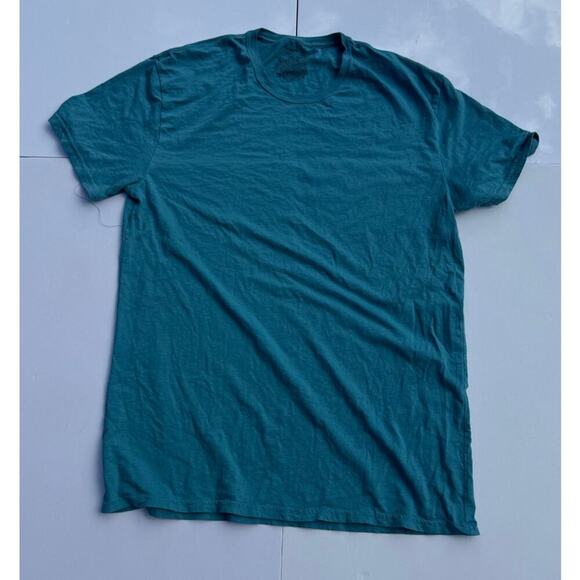 Hanes Blue T-Shirt - Comfortable and Classic Style - Picture 1 of 3
